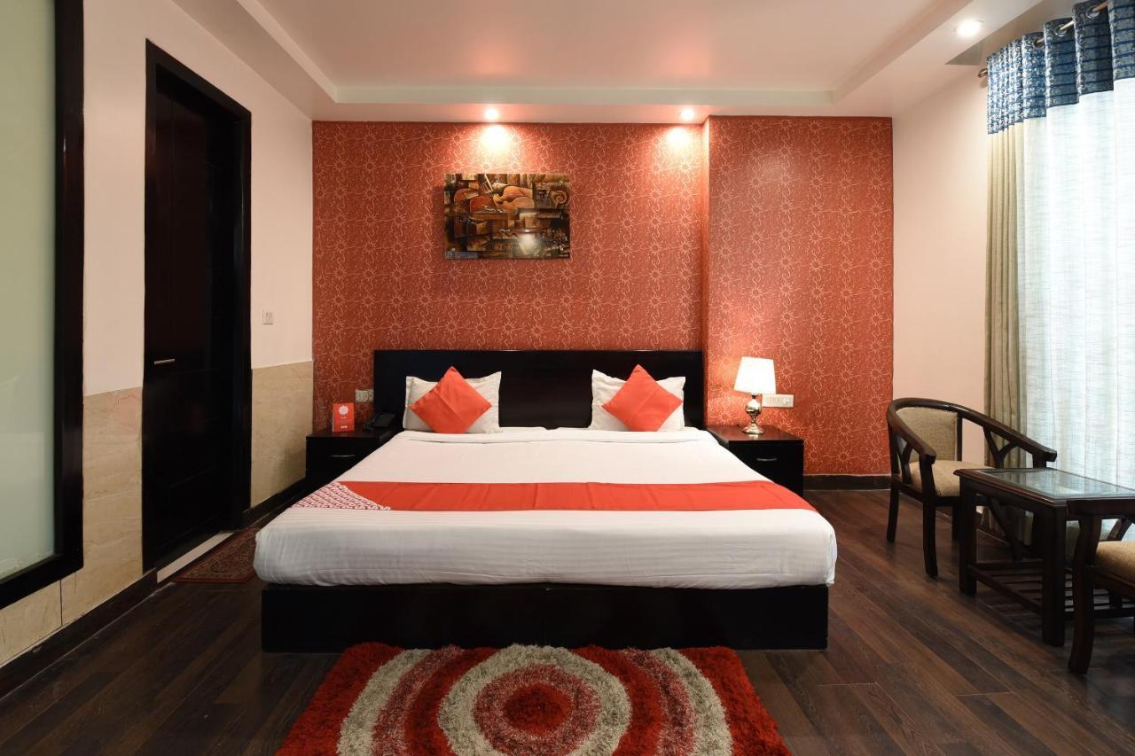 Oyo Flagship 18940 Hotel Swathi New Delhi Exterior photo